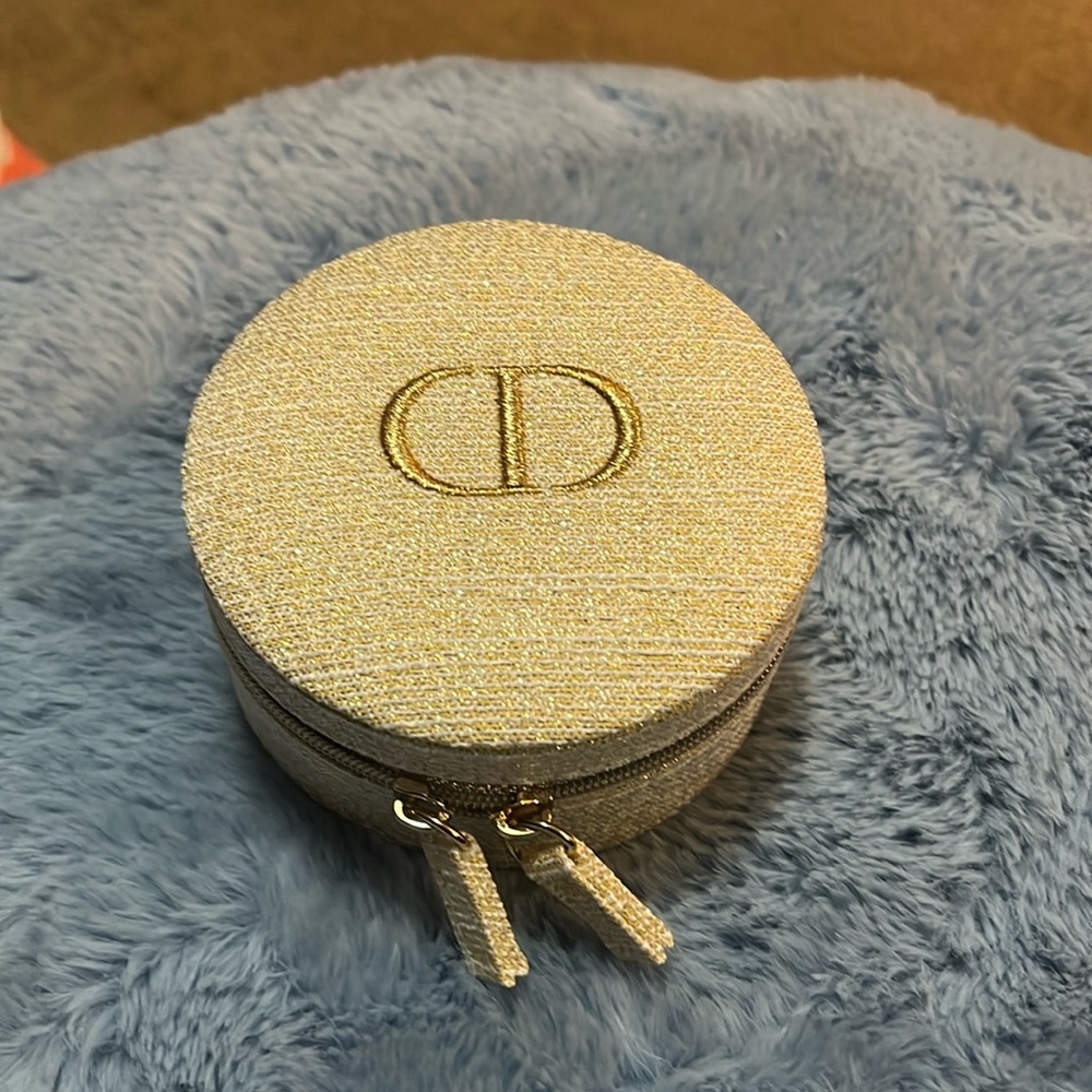 Christian Dior box/pouch